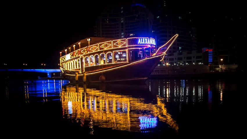 Premium Dubai Marina dinner dhow cruise with buffet dinner